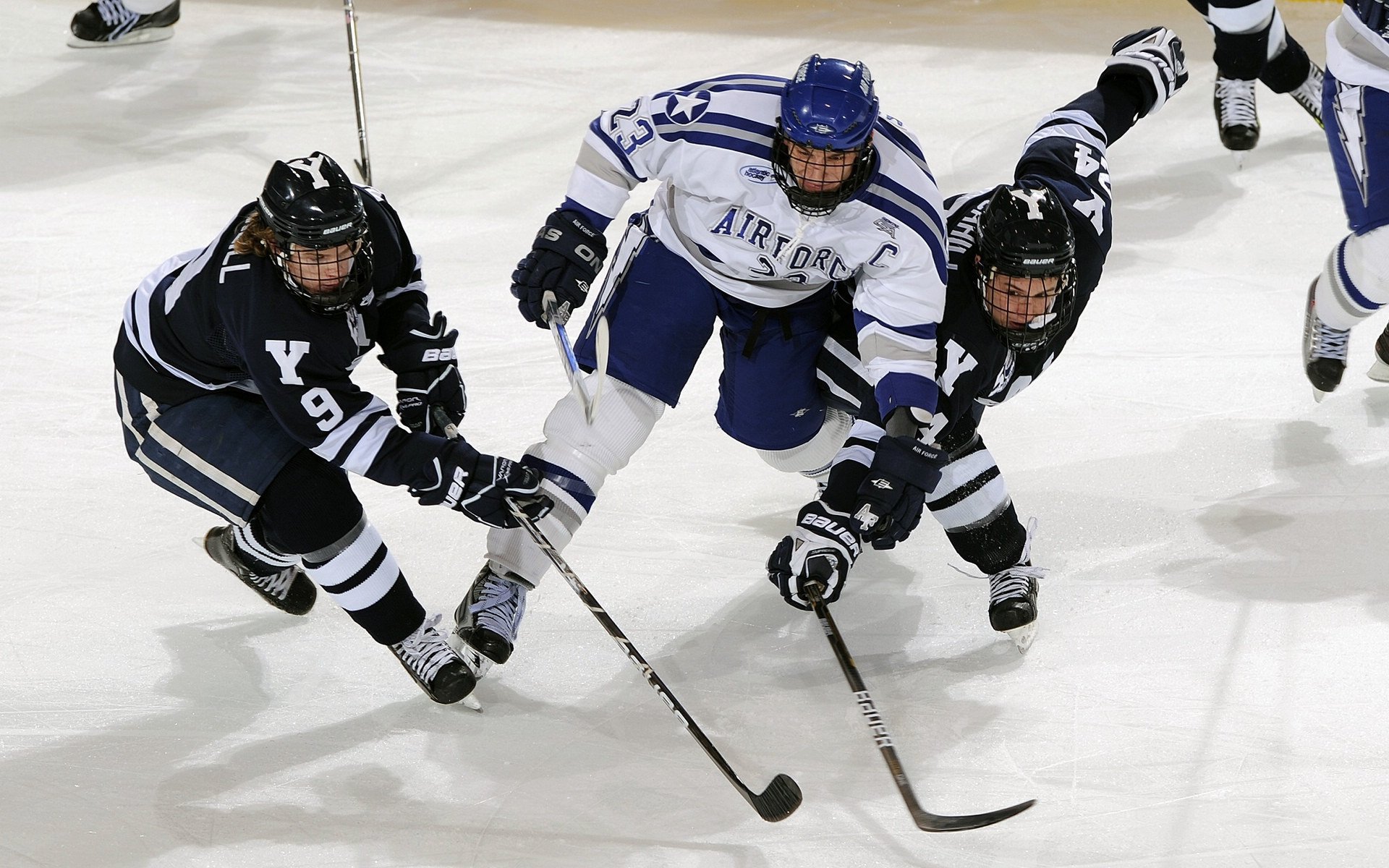 Leyu Sport下载-_魔术慧眼识英雄，连获佳绩_，慧眼之魔术师