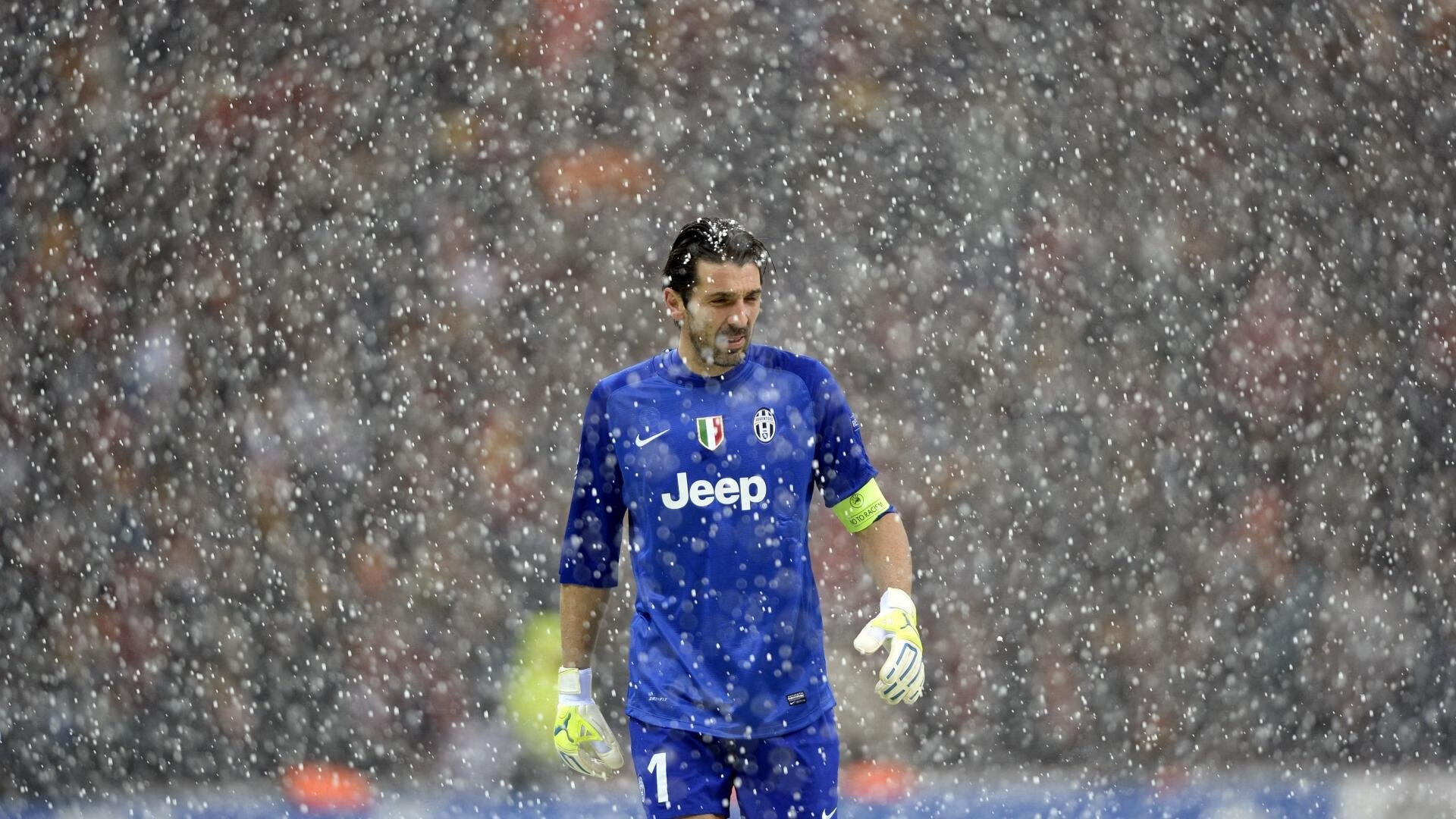 乐鱼app-凯撒酋长中场核心发挥出色，助力球队进攻，凯撒有多强